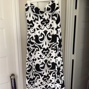 H&M Black and White Strapless Printed Maxi Dress